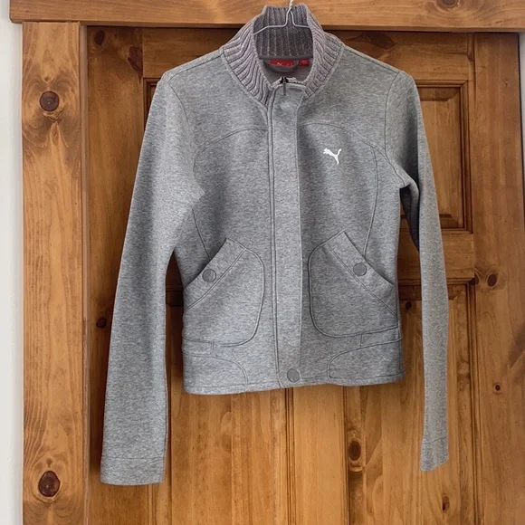 Puma light gray shacket size XS - Picture 4 of 12